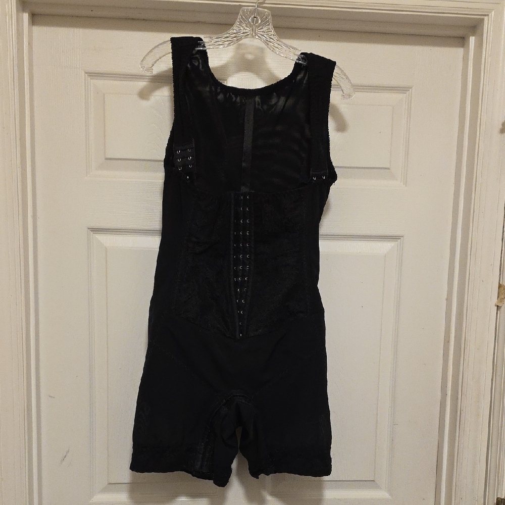 👍Chic Black Kids Bodysuit